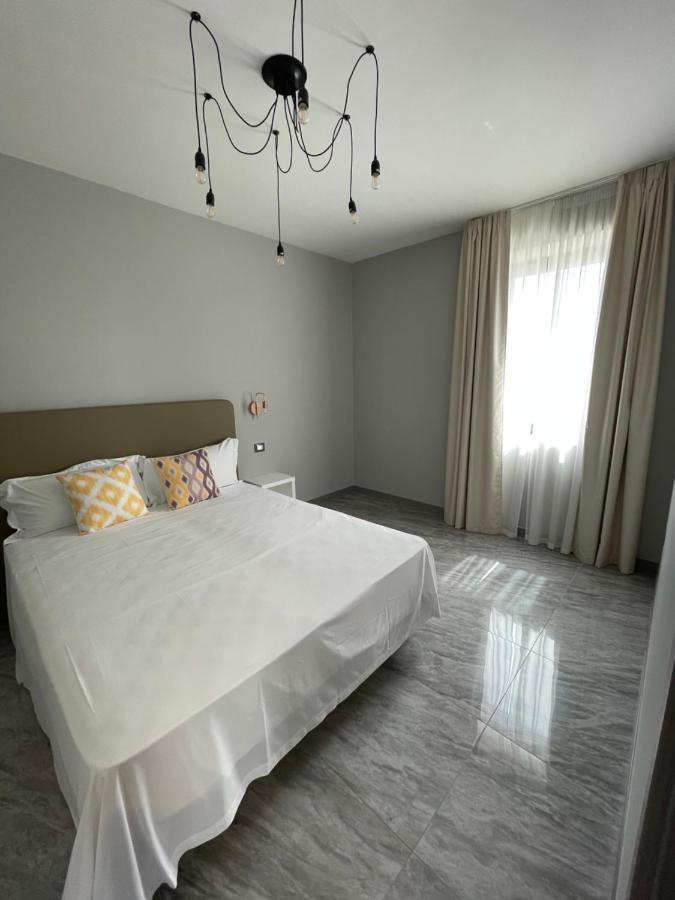 Apartament Palazzo Novecento Margherita Di Savoia Zewnętrze zdjęcie