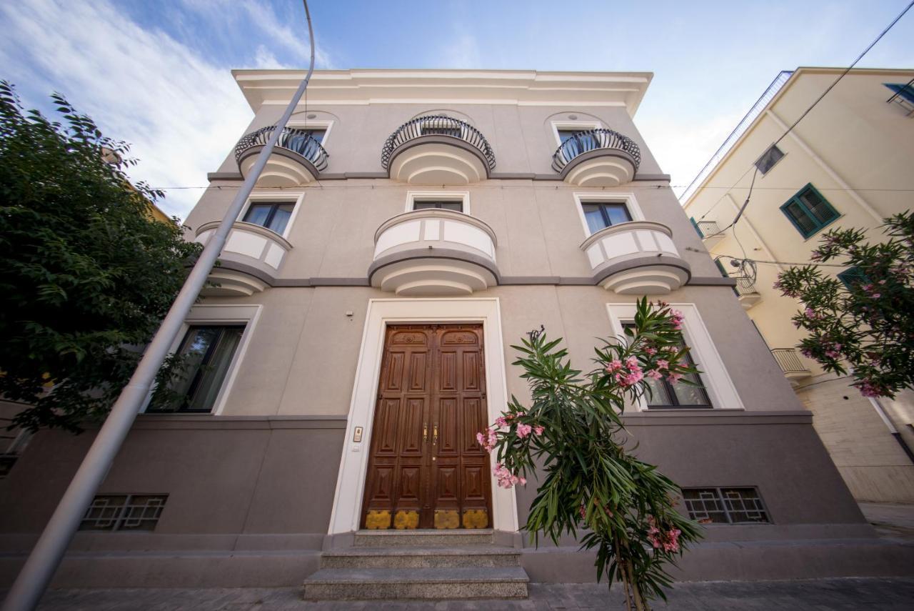 Apartament Palazzo Novecento Margherita Di Savoia Zewnętrze zdjęcie