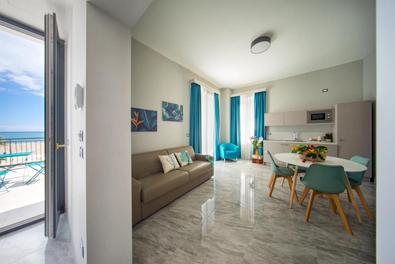 Apartament Palazzo Novecento Margherita Di Savoia Zewnętrze zdjęcie