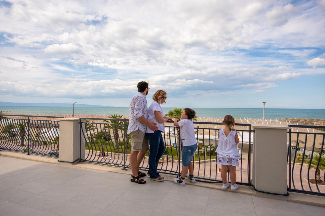 Apartament Palazzo Novecento Margherita Di Savoia Zewnętrze zdjęcie